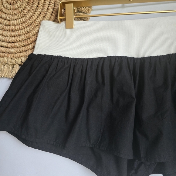 Anthropologie New Black White Colorblock Micro Beach Shorts Womens Size Small - Picture 5 of 11